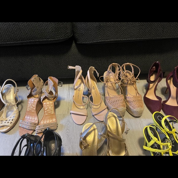 Shoes Size 8/8.5 selling new - Picture 5 of 7